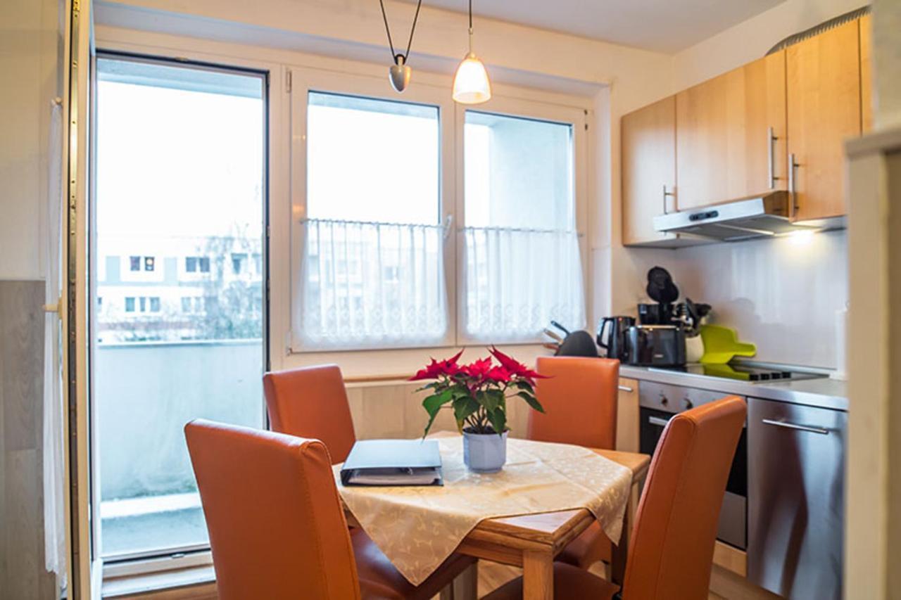 H&H Apartments Im Herzen Der Stadt Teilweise Mit Balkon Ruhig Zentral Modern Mit Kueche Greifswald Dış mekan fotoğraf