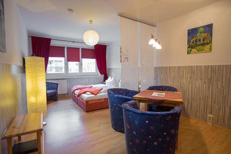 H&H Apartments Im Herzen Der Stadt Teilweise Mit Balkon Ruhig Zentral Modern Mit Kueche Greifswald Dış mekan fotoğraf