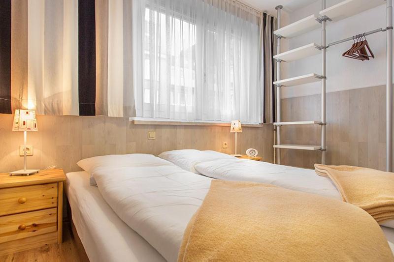 H&H Apartments Im Herzen Der Stadt Teilweise Mit Balkon Ruhig Zentral Modern Mit Kueche Greifswald Dış mekan fotoğraf